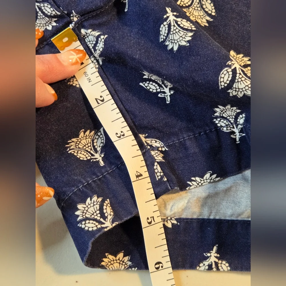 Old Navy Floral Print Shorts Navy Cream Size 10